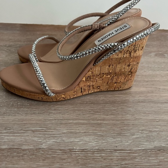 Steve Madden Morgan Rhinestone Wedge - Picture 5 of 5